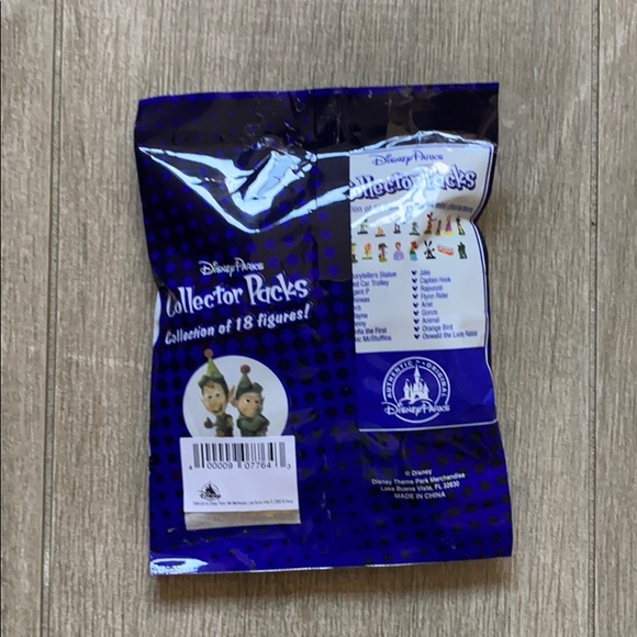 COPY - COPY - Disney Parks Collector Packs Series… - Picture 4 of 4